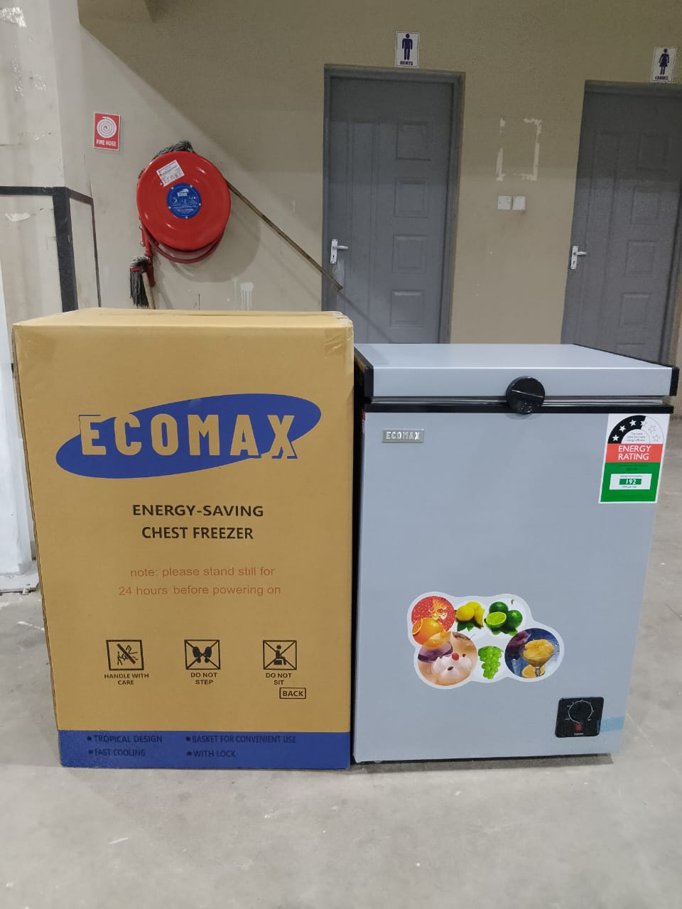 🌟🌟 QUALITY YOU CAN TRUST 💫💫Ecomax 109 litres chest freezer. operates with low energy consumption and low noise levels, making it an ideal addition to any home.