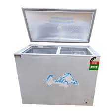 🌟🌟 QUALITY YOU CAN TRUST 💫💫Ecomax 109 litres chest freezer. operates with low energy consumption and low noise levels, making it an ideal addition to any home.