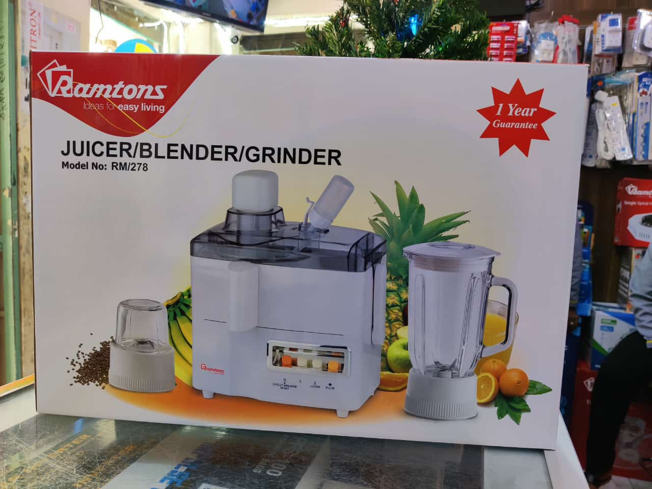 Ramtons 3-IN-1 Juicer, Blender & Grinder- Black 600-watt juicer, blender & mill 600ml blender; 50g grinder mill Large 800ml pulp container 65mm feed tube to fit whole apples