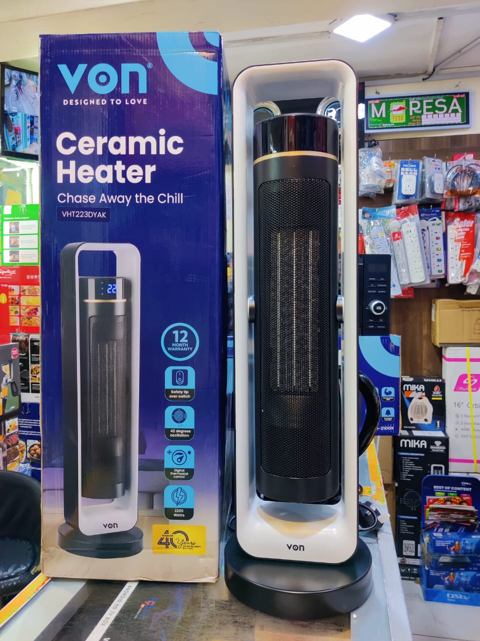 Von Ceramic Tower Room Heater with Fan
2 Heat Settings 1500W/2200W with Fan mode
360 Tip Over Safety Switch- Switches Off the Heater if it falls/tips over