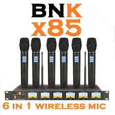 Bnk X85 6 Channel Wireless Microphone Systems With 6pcs Micropone Set
UHF
Digital display
100+ range
AA size batteries