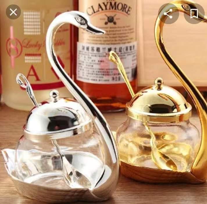 New arrivals Swan sugar dish with gold/silver tea spoon now available colours gold&silver
beautiful and good quality new trend of kitchen decoration