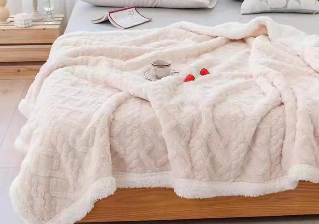Sherpa fleece blanket  〰 Size 200x230cm 
Blue

Brown
Green
Pink
Off white
Grey