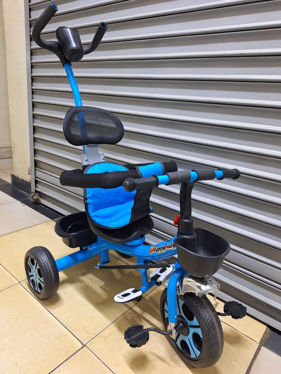 Offers!!!!!!! Quality kids tricycle play bikes with push handle ( 1 to 4yrs)
Antiskid pedal, make kids riding safer