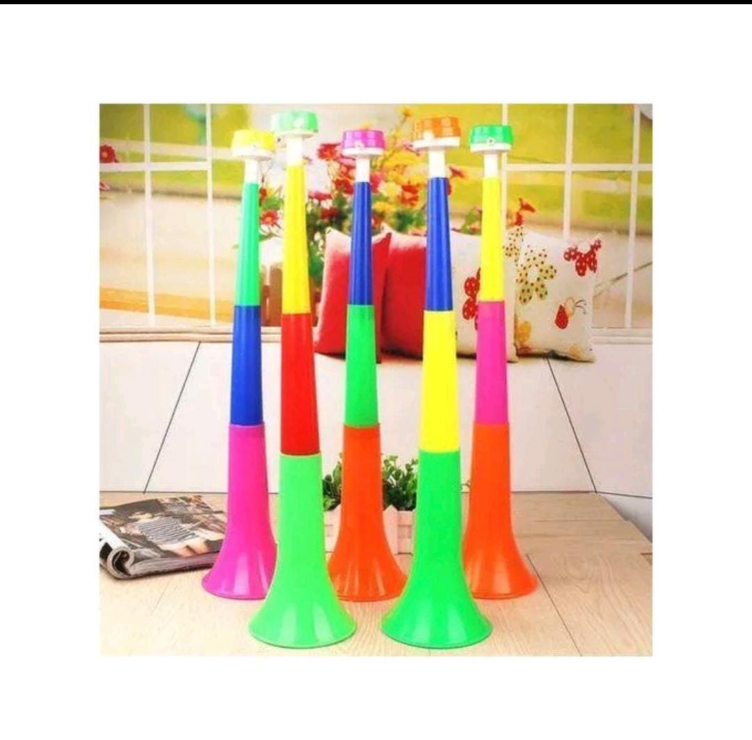 Vuvuzela Stadium Horns Cheerleader Trumpets Cheerleading horns      Fun Stadium Noisemakers
    Easily Collapsible to fit in backpacks
    Easy to Operate; just blow it.
    Colourful & Fun