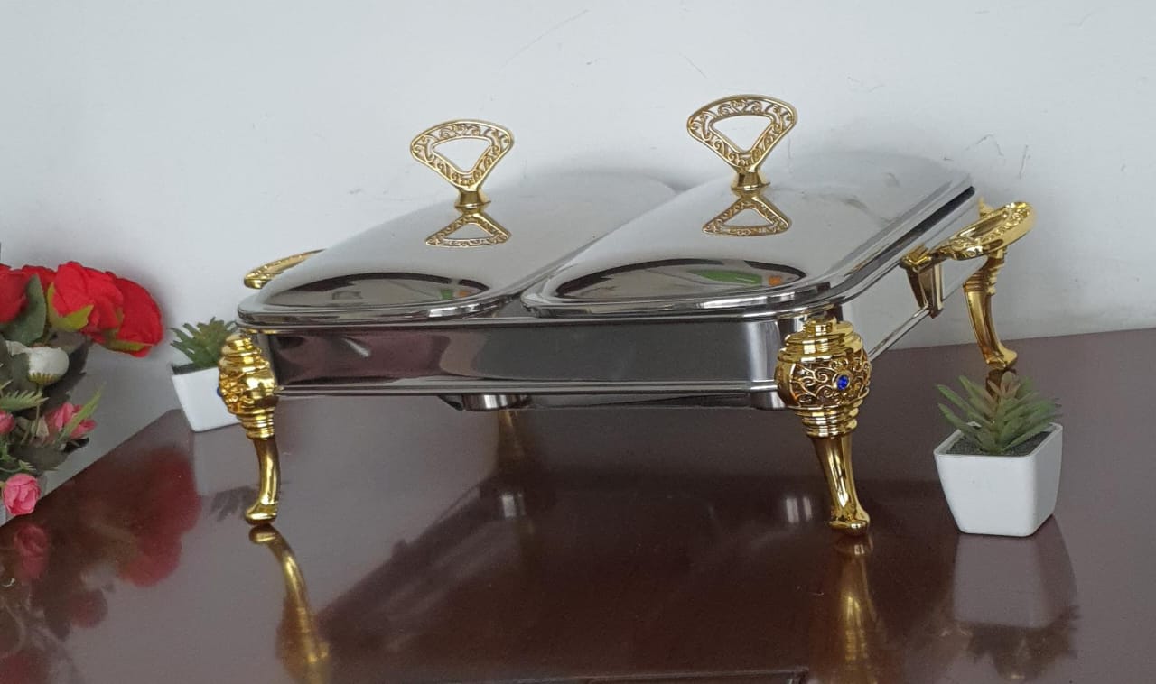 New arrival🌯

Golden double bowl 1.8Lx2 food warmer;  glass bowls;  stainless steel cover with golden parts; fixed double burner