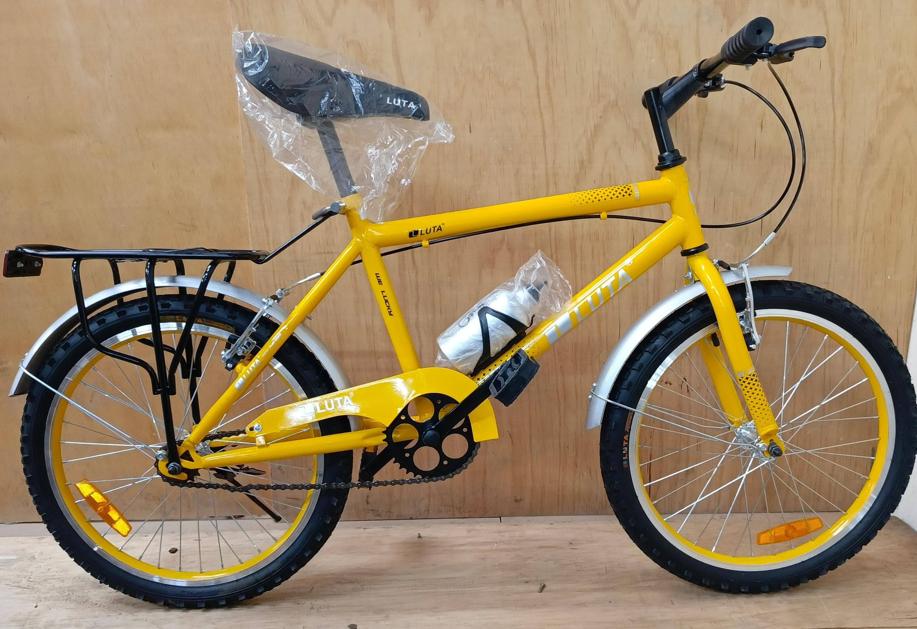 Luta with back seat Size 20" today and watch them ride with joy and confidence!Provides a fun and healthy way to explore the outdoors