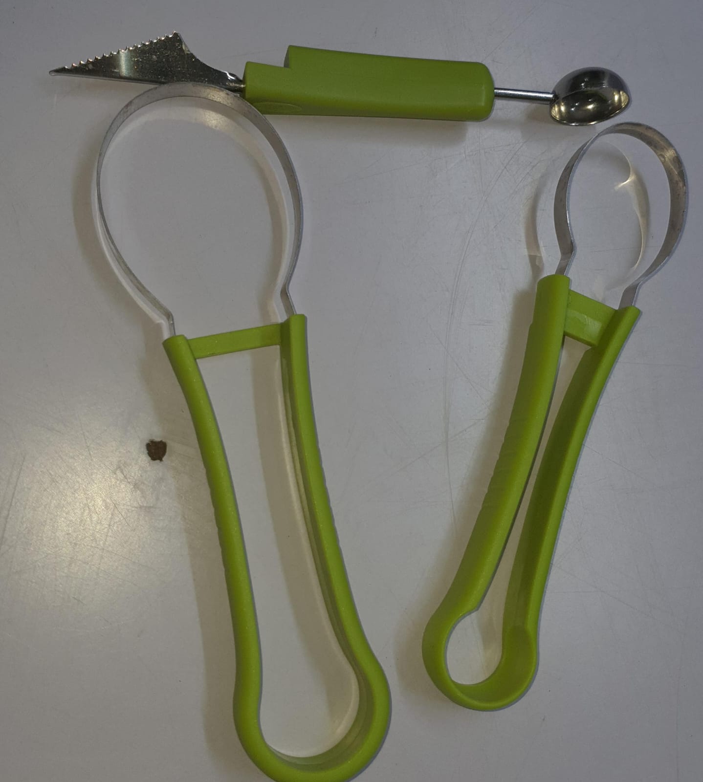 back in  stock

High quality Stainless steel DIG fruit kit 3in1 
 fruit scooper for removing seeds and digging flesh of fruits and vegetables.