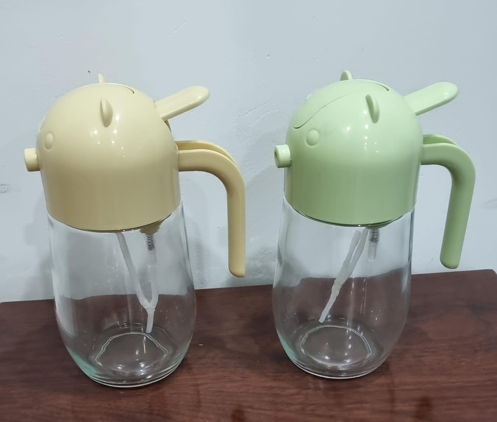 580ml Dual-Function Oil Dispenser Jug – 2-Way Pour or Spray Bottle for Cooking, Frying & Salad Dressing