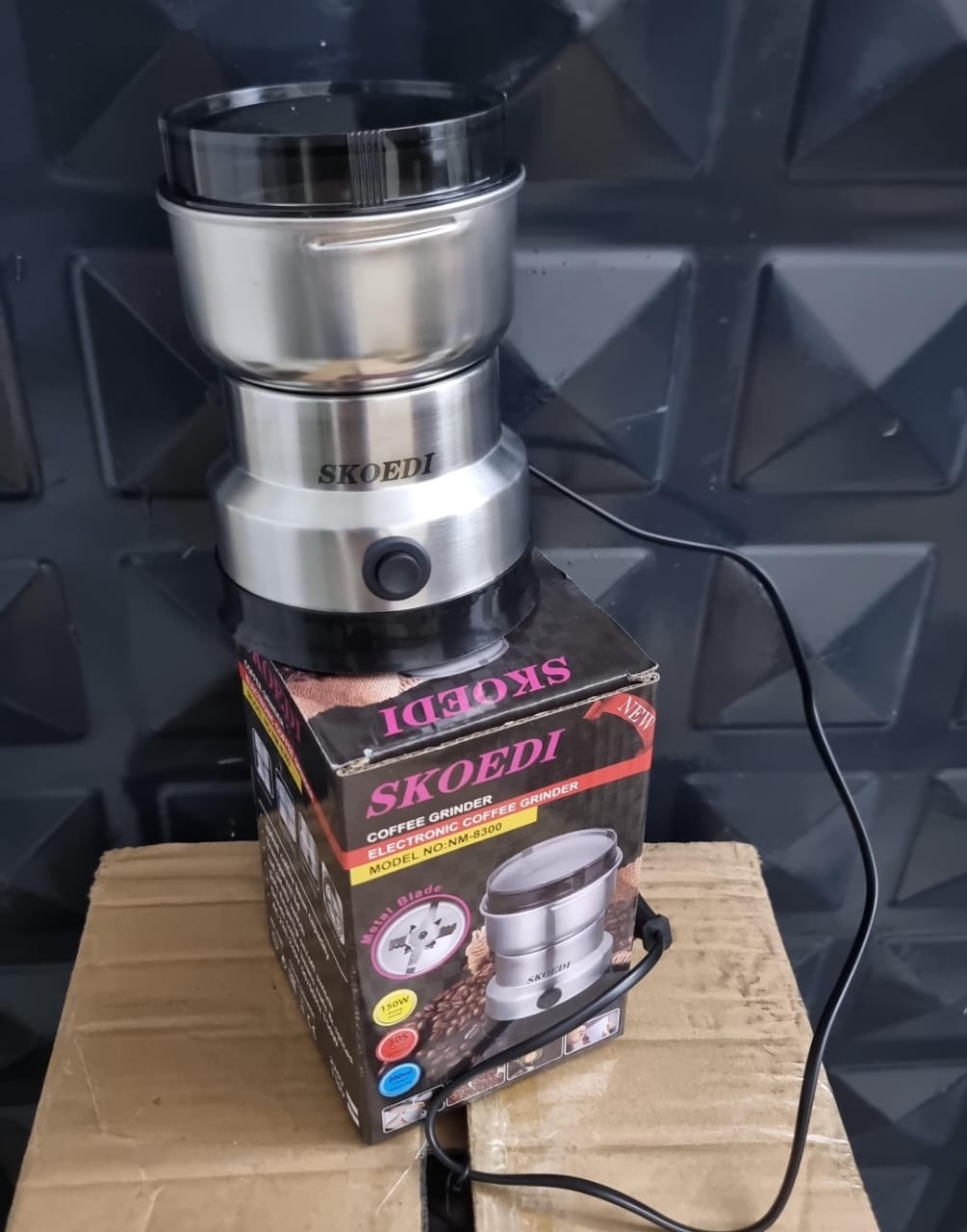 New arrival 🔥🔥🔥
 ~
NM8300~ New improved 8 blade SKOEDI branded mini electric fine grinder (for dry food spices coffee grains etc) now available