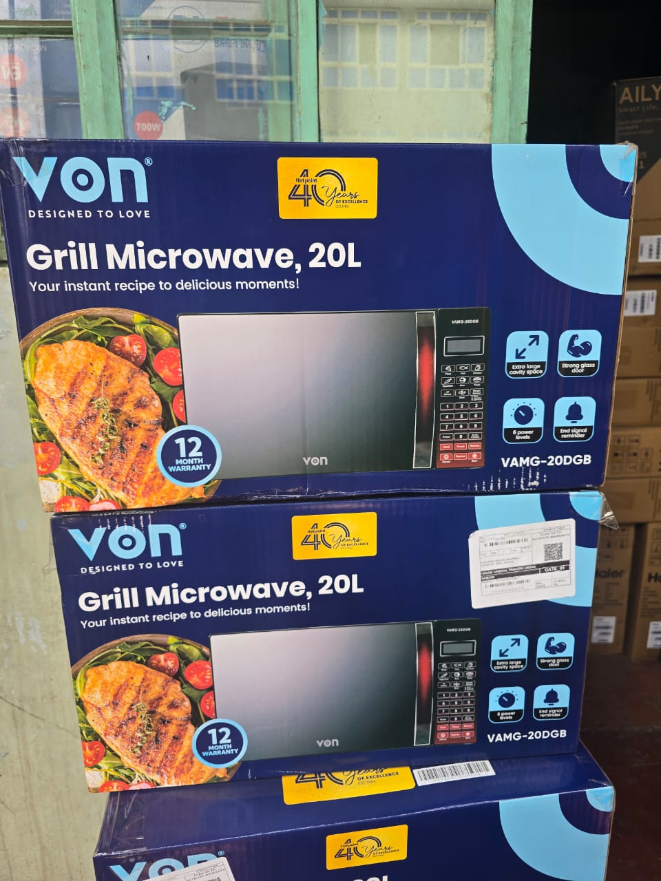 Von VAMG-20DGB 20L Grill Microwave Oven.
Here is some shopping information for this product:
It is a 20-litre capacity grill microwave oven. 
The microwave power is 700W, and it features a quartz gril