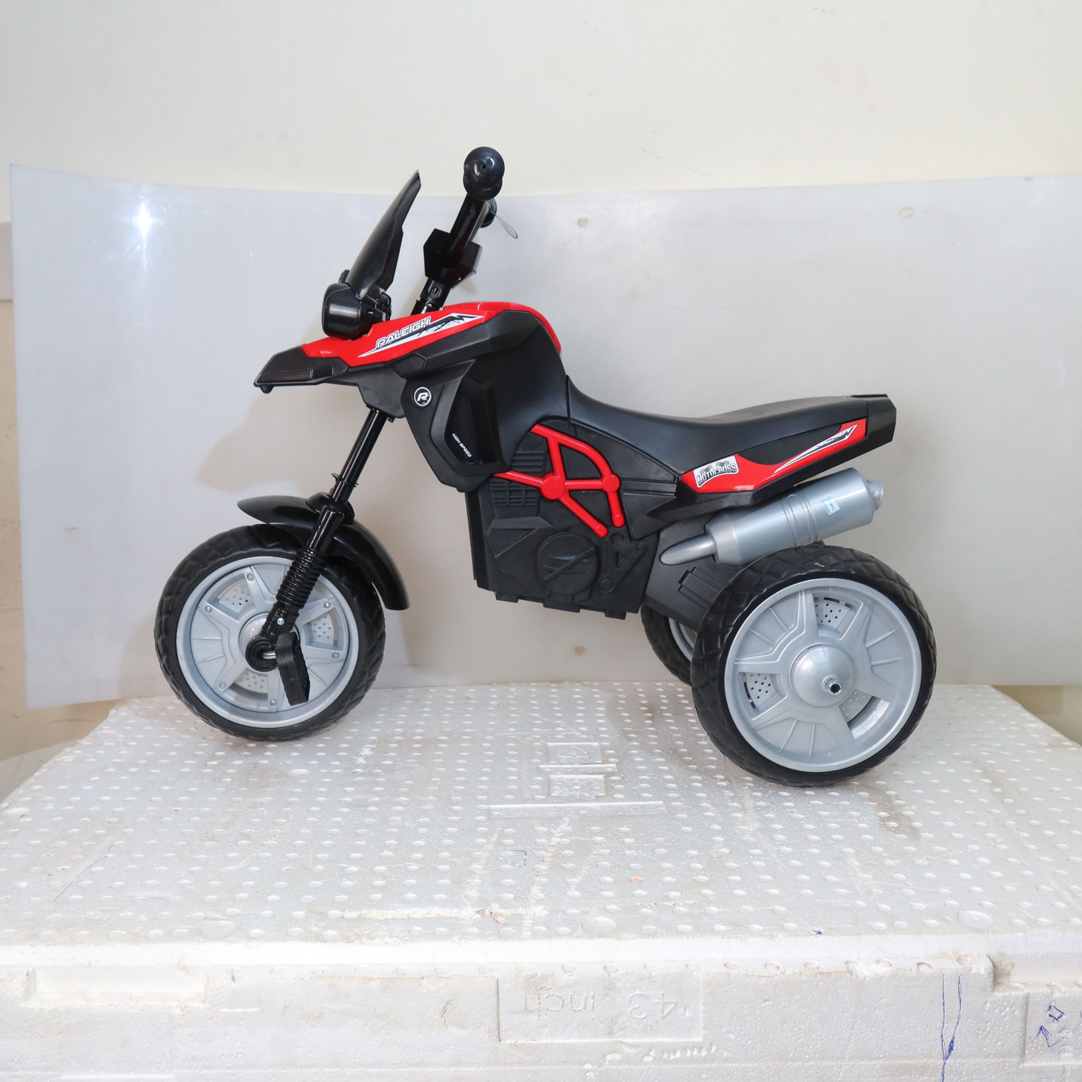 (NEW ARRIVALS) Generic Raleigh Motocross Pink For Kids Toys And Games Tricycles Kids Mountain Bicycles Pink Kids Motocross Bicycle Toys for Kids games