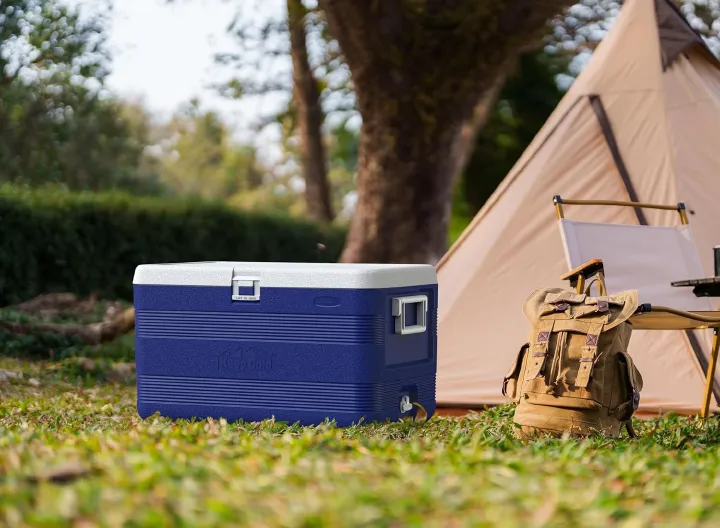 Premier PM-100PC Commercial 100 Litres Insulated Water Cooler Ice Chiller Box with double wall insulation Spacious and durable icebox designed to keep drinks and food fresh and chilled for long hours