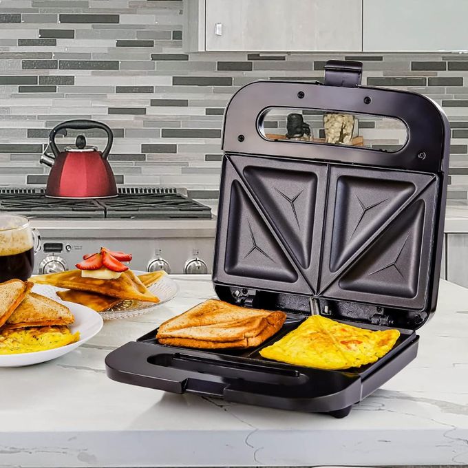 Electromate 2 in 1 sandwich makerHome Appliance - 
Sandwich maker grill
Cool touch handles
 
Non stick plates: Sandwich waffle
2 LED indicator