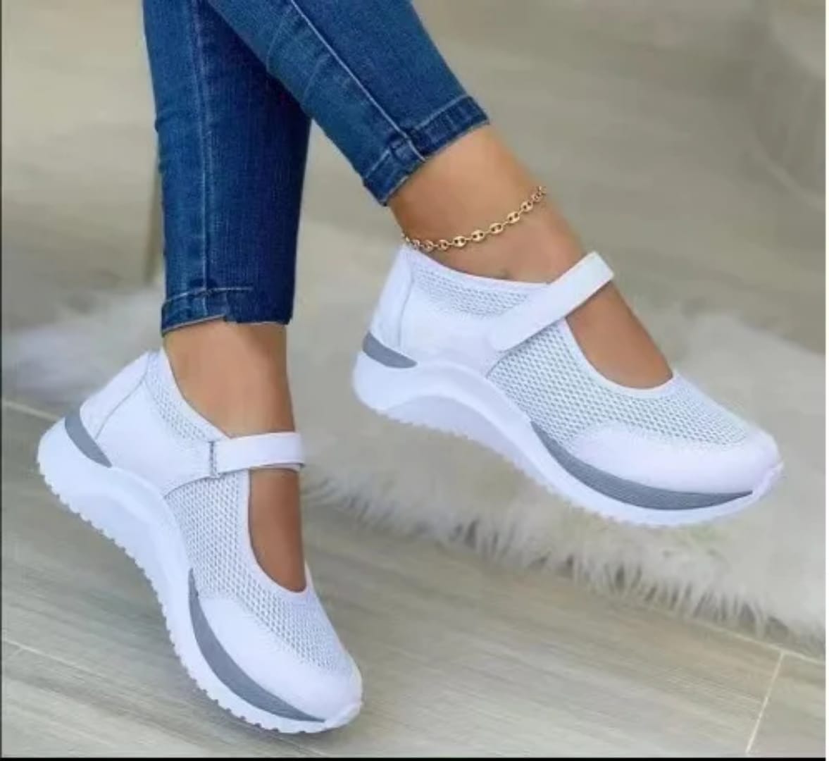 ladies sneakers