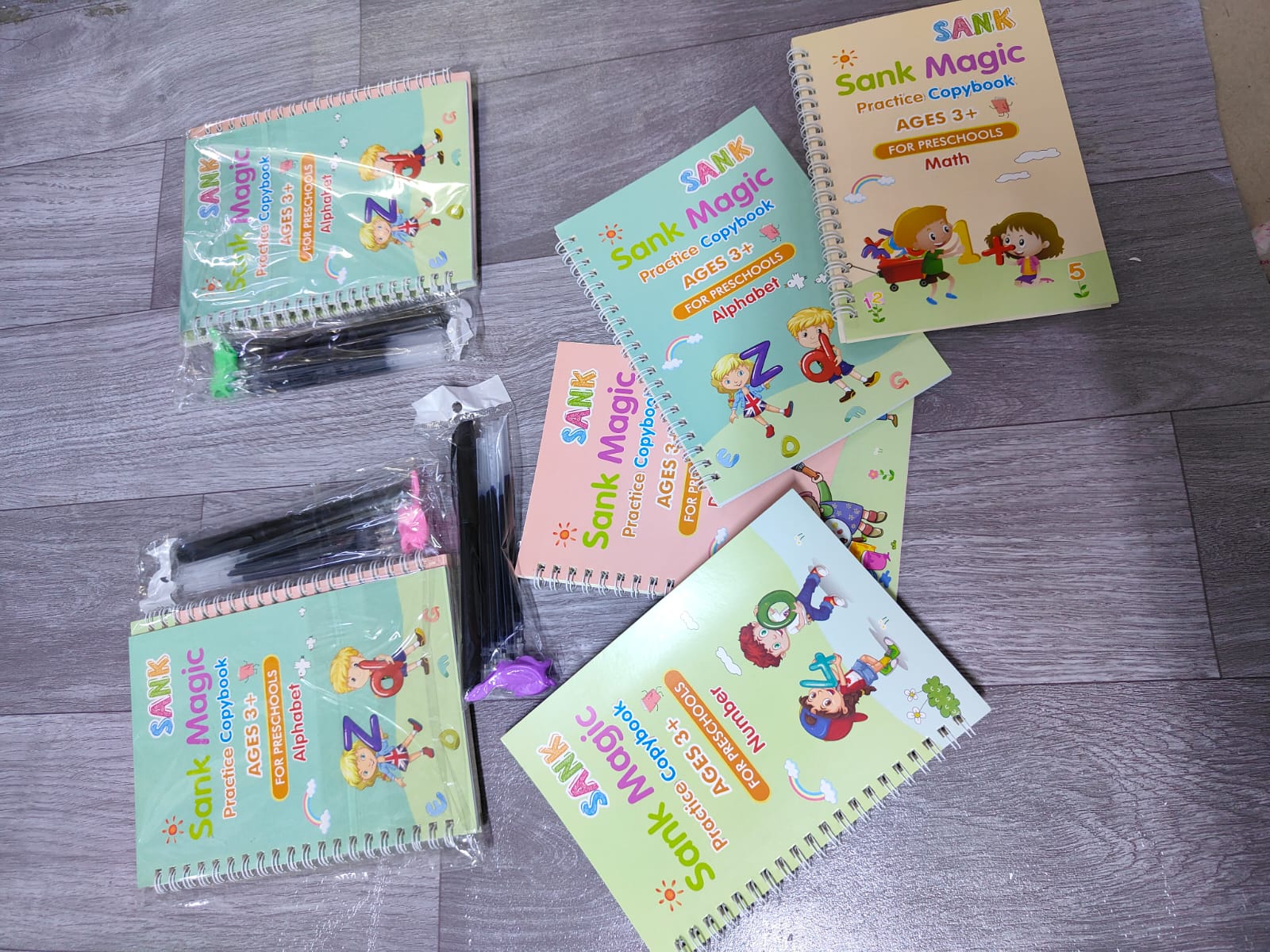 ✨✨Sunk magic book.Safe design, will not hurt your baby's eyes.The paper is thick and not easy to get dirty.English handwriting pen copybook.These handwriting picture books adopt a 3D three-dimension
