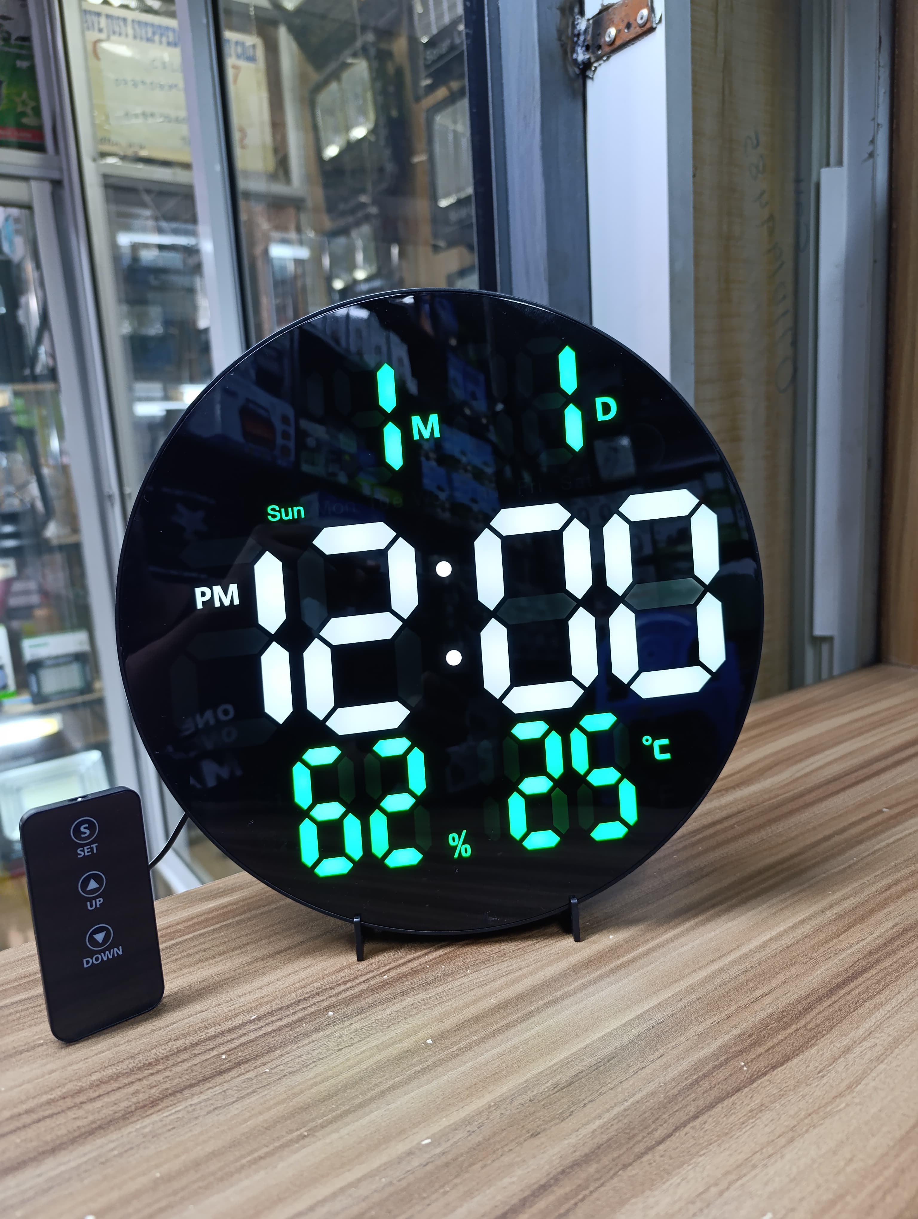 LED Wall Table Clock*

* Time display.

* Alarm.

* Brightness control.

* 12/24 hours display.

* Day display.

* Date display.

* Temperature display.

* Humidity display.

* Usb cable included.
