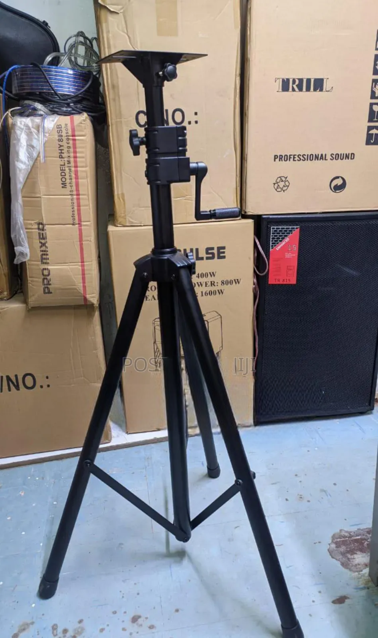 Speaker Stand – Adjustable Heavy-Duty Speaker Stand for Home, Studio, DJ & Events. Designed to provide stable support and optimal sound projection.