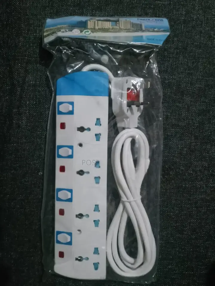 4-Way Extension Socket – Heavy Duty Power Strip with Surge Protection | Safe & Reliable Multi-Plug Power Extension. Designed to distribute electricity efficiently while protecting connected devices.