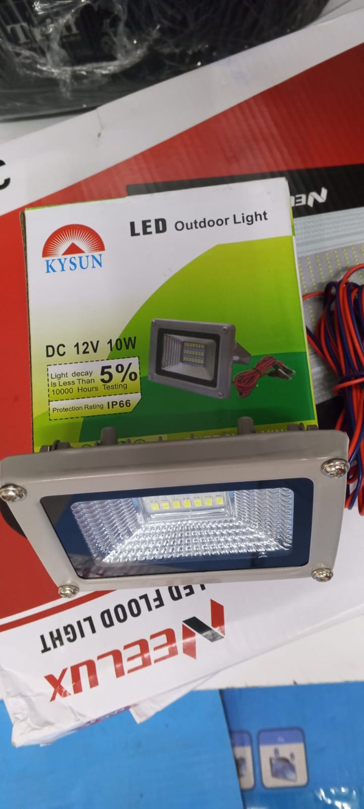 10W DC-12V LED Floodlight – Energy-Efficient Outdoor & Indoor Lighting. Its durable aluminum casing ensures longevity and resistance to environmental wear.