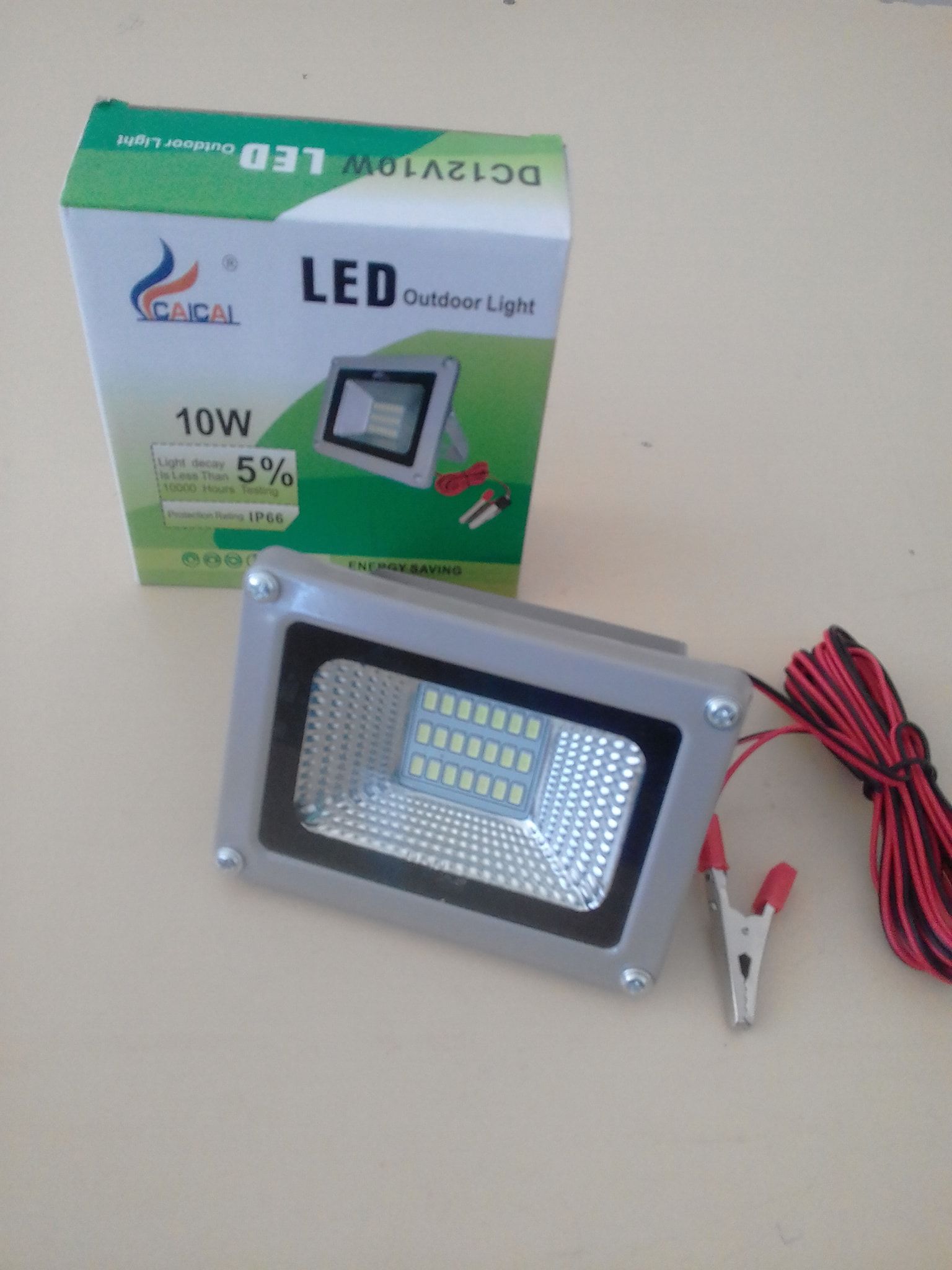 10W DC-12V LED Floodlight – Energy-Efficient Outdoor & Indoor Lighting. Its durable aluminum casing ensures longevity and resistance to environmental wear.