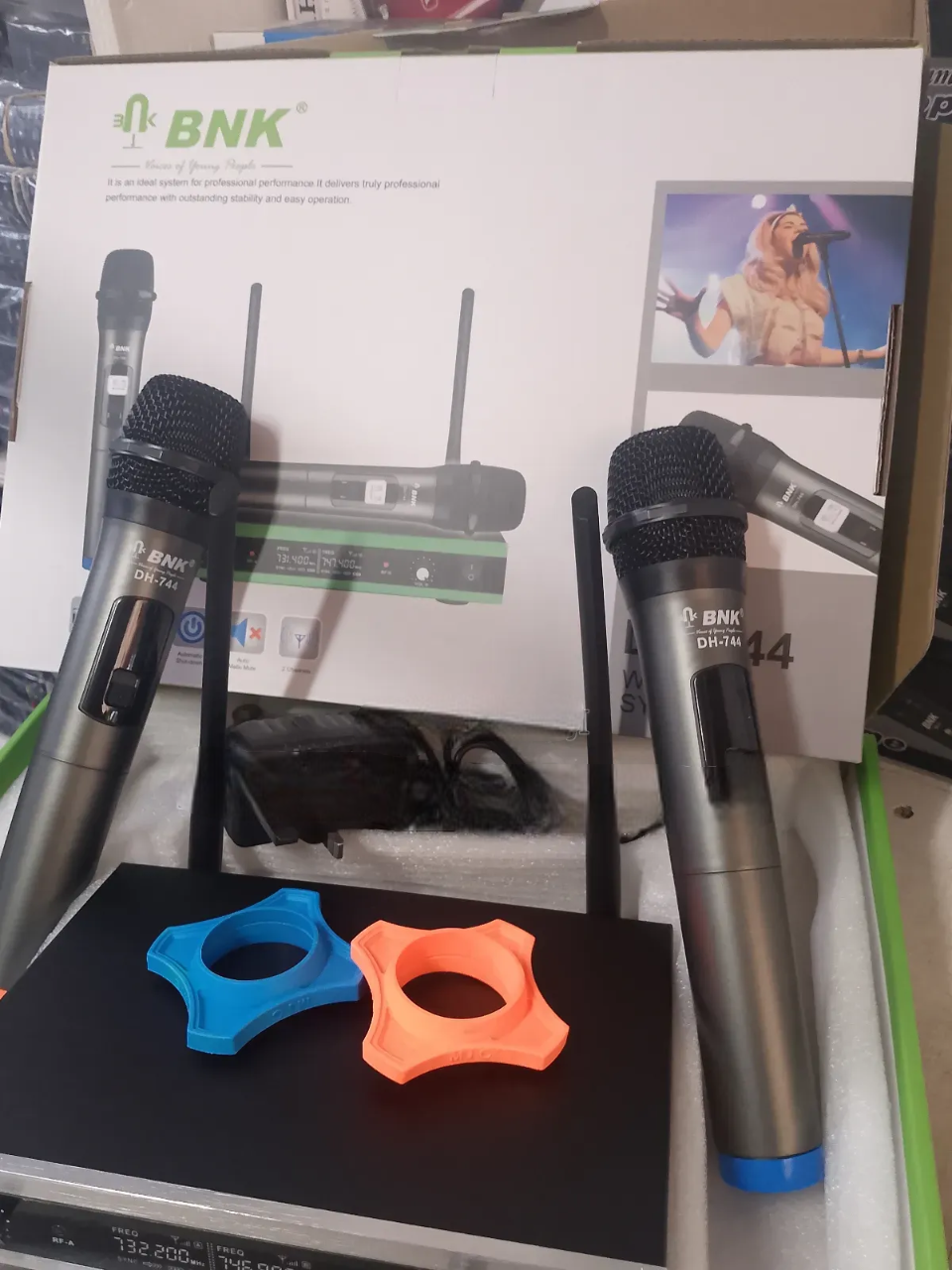 BNK Wireless Microphone System DH_744 – 2-Channel Professional UHF Wireless Mic with Auto Mute & Power Saving. A professional-grade wireless audio solution ideal for karaoke, events, conferences.