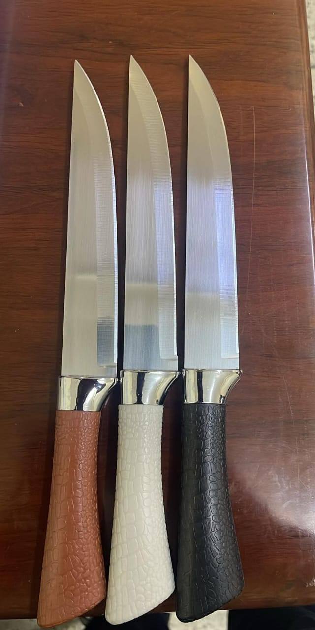 Stainless Steel Kitchen Knife – Sharp, Durable & Ergonomic Chef Knife for Home & Professional Use. An essential kitchen tool for home cooks and professional chefs.