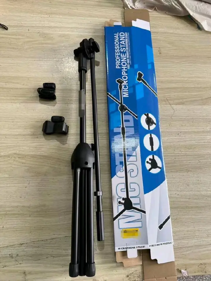 Professional Adjustable Microphone Stand – Heavy-Duty Metal Boom Stand for Studio Recording, Podcasting, Live Stage & Broadcasting.