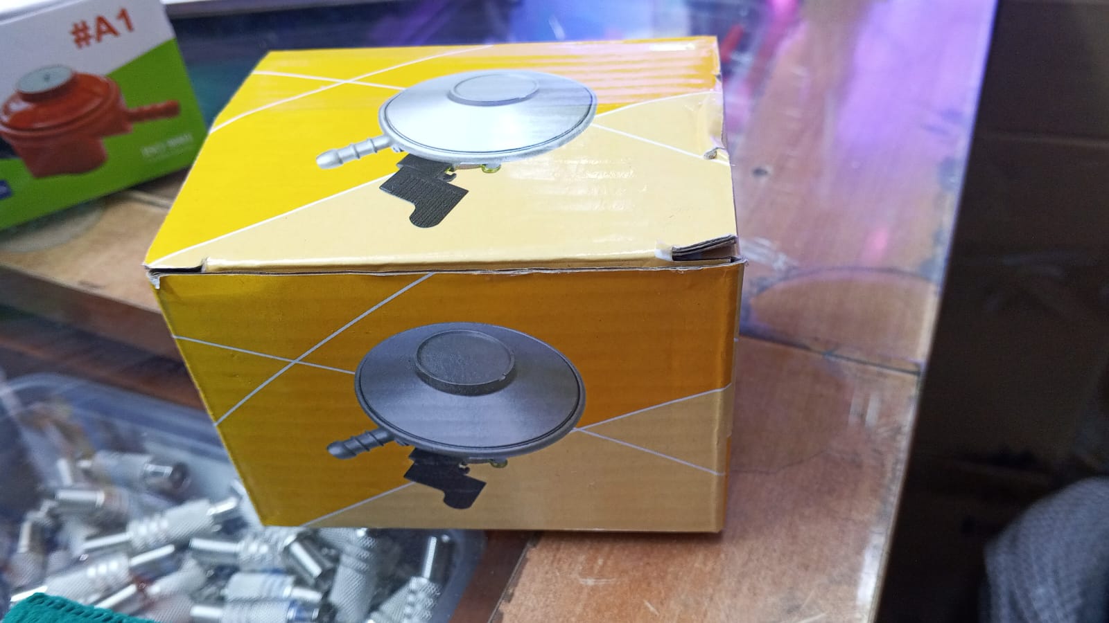 Gas Regulator for 13 Kg LPG Cylinder – Safe, Durable & High-Pressure Control. Engineered to provide safe, stable, and efficient gas pressure regulation for domestic and light commercial cooking.