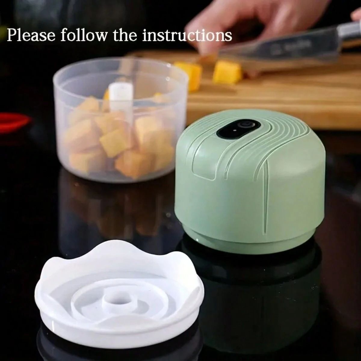 350ml Electric Garlic Chopper Portable Food Crusher Multifunctional Kitchen Mincer Vegetable Onion Chopper Press Blender Fruit Nut Meat Chilli Grinder Seasoning Spice Tools