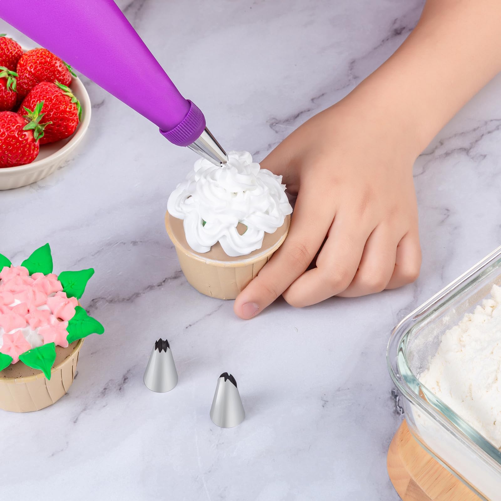 40Pcs/Set Cake Decorating DIY Kit Piping Nozzle Silicone Reusable Pastry Bag Set Flower Icing Piping Spouts Stainless Steel Piping Tip Sac a Poche Couplers Baking Accessories