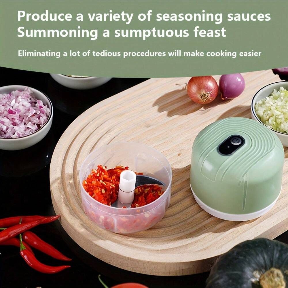 250ml Electric Garlic Chopper Portable Food Crusher Multifunctional Kitchen Mincer Vegetable Onion Chopper Press Blender Fruit Nut Meat Chilli Grinder Seasoning Spice Tools
