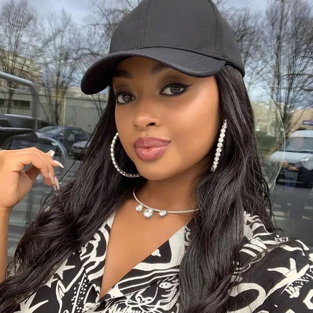 2-in-1 Women Baseball Cap with Long Curly Hair Instant Style Fashion Hat Wig Female Natural Hair for Lady Adjustable Headwear - Black