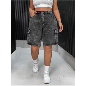 Women's Cargo Mummy Shorts Jeans
comfortable and good looking all the time