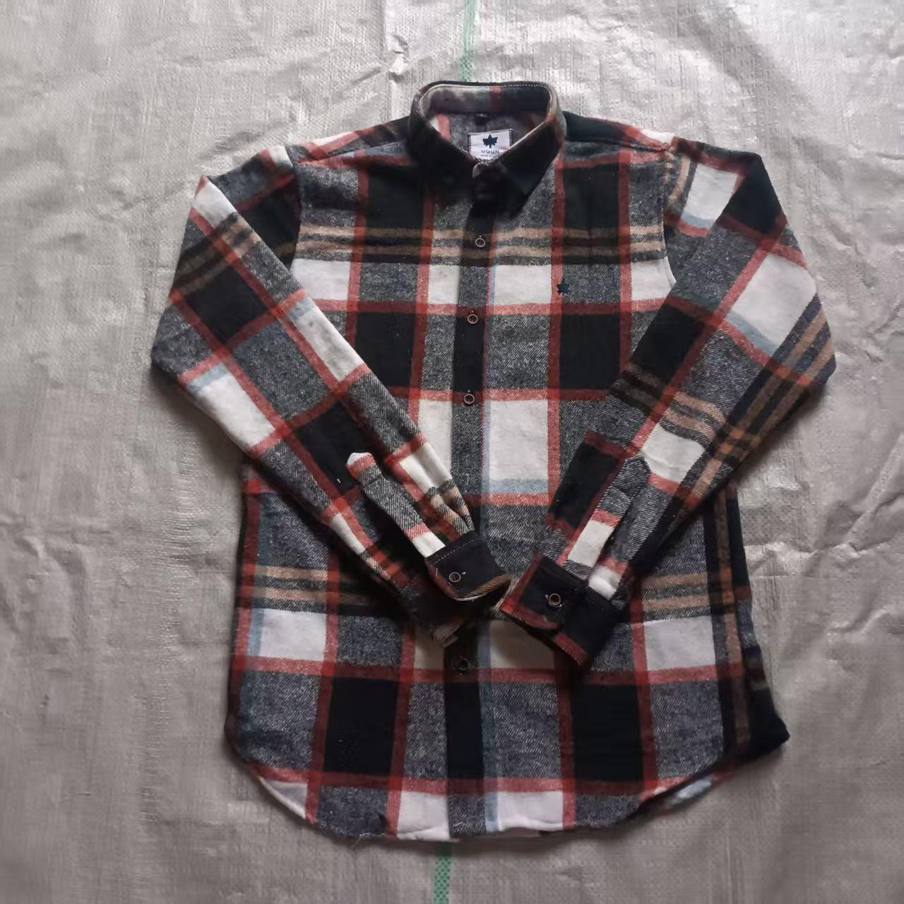 Flannel shirts/ shakers/ checked shirts