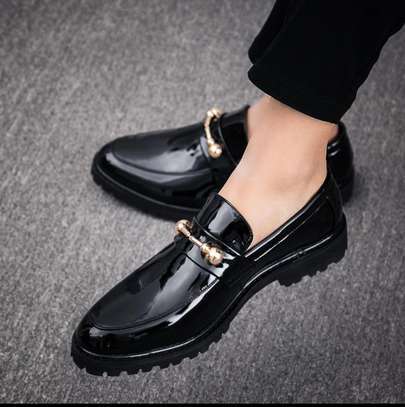 Fashion Wetlook brogues