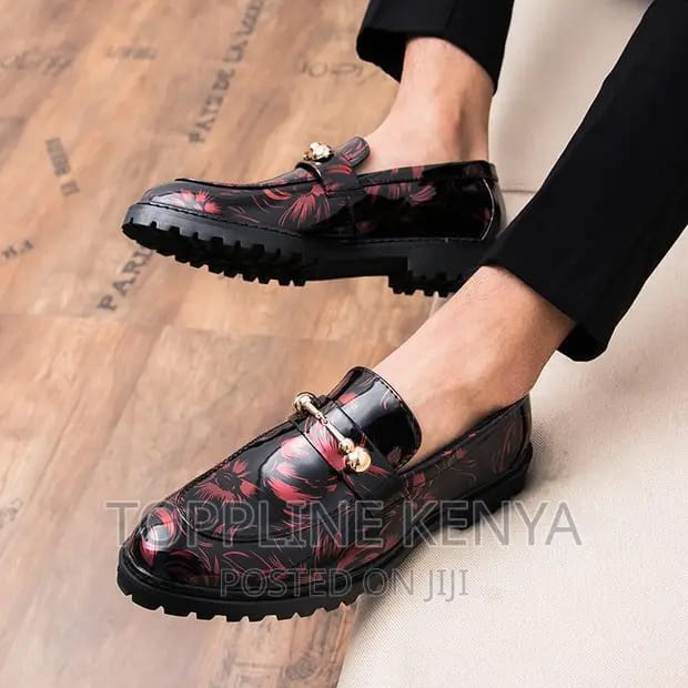 Fashion Wetlook brogues