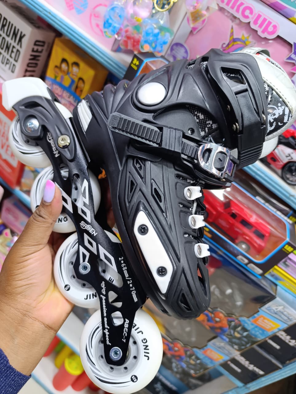 SKATES. Hard boot with rubber wheels, Adjustable roller skates shoes, Protective lining in the skate shoe, Comfortable light wheels for security purposes, Shoe laces also available.