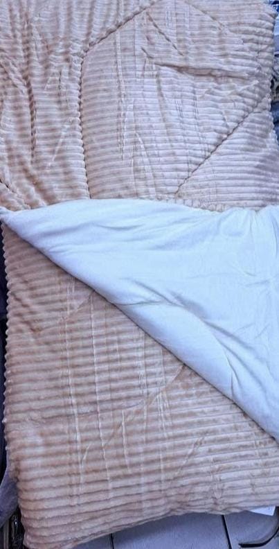 🌙 Just In! Plush Velvet Duvet — Ultra Soft & Perfect for 6x6 Beds!