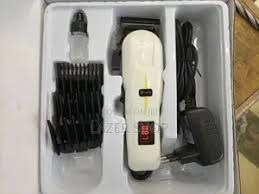 Geemy Professional Electric Hair Shaver Clipper – Cordless Rechargeable Men’s Grooming Trimmer for Beard, Hair & Fade Cutting with Adjustable Blades & Precision Control