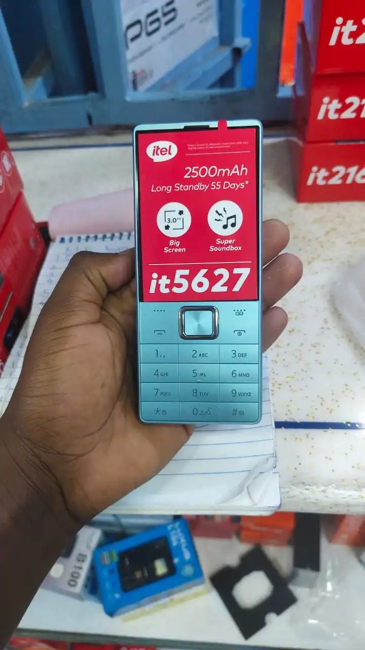 Itel it5627 Featured Phone with 3.0 Inch Big Screen, 2500mAh Battery, Type C Charging, Triple SIM Support, FM Radio, King Voice, 2000 Contacts Storage