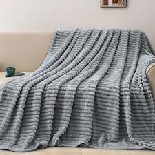 High Quality Super Soft Fleece Throw Blanket – Cozy Warm Lightweight Sofa Bed Blanket for All Seasons, Soft Plush Throw for Home, Travel, Living Room, and Bedroom Comfort