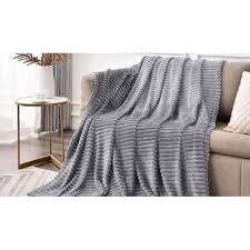 High Quality Super Soft Fleece Throw Blanket – Cozy Warm Lightweight Sofa Bed Blanket for All Seasons, Soft Plush Throw for Home, Travel, Living Room, and Bedroom Comfort