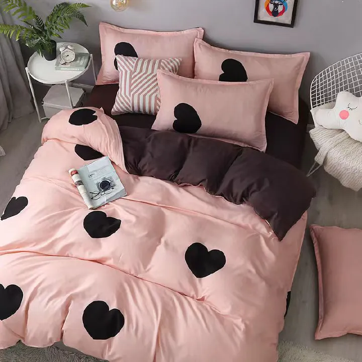 Heart Printing 4-in-1 Bedding Set – 1 Quilt Cover, 1 Bedsheet & 2 Pillowcases, Soft, Durable Cotton Bedding with Heart Pattern Design (Duvet and Pillow Inserts Not Included)
