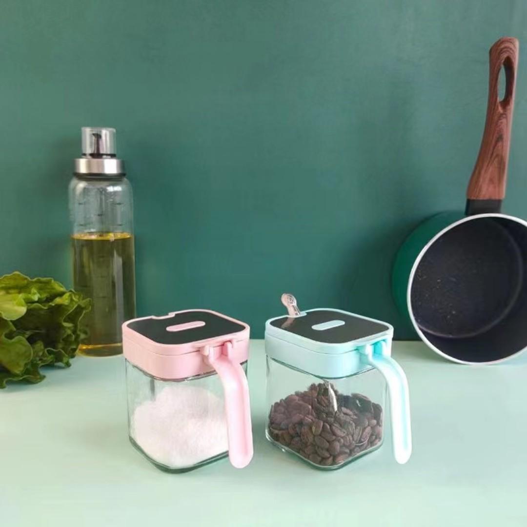 255ml heavy unbreakable  borosilicate glass spice jar with teaspoon