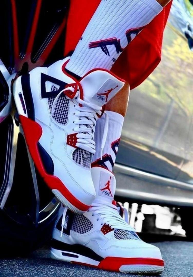 ORIGINAL AIR JORDAN 4 RETRO WHITE FIRE RED (BEST SHOP FOR AIRFORCE, AIR FORCE, AIR JORDAN, AIR MAX, AIRMAX AND ALL OTHER FASHIONABLE/HIGH QUALITY SNEAKERS)