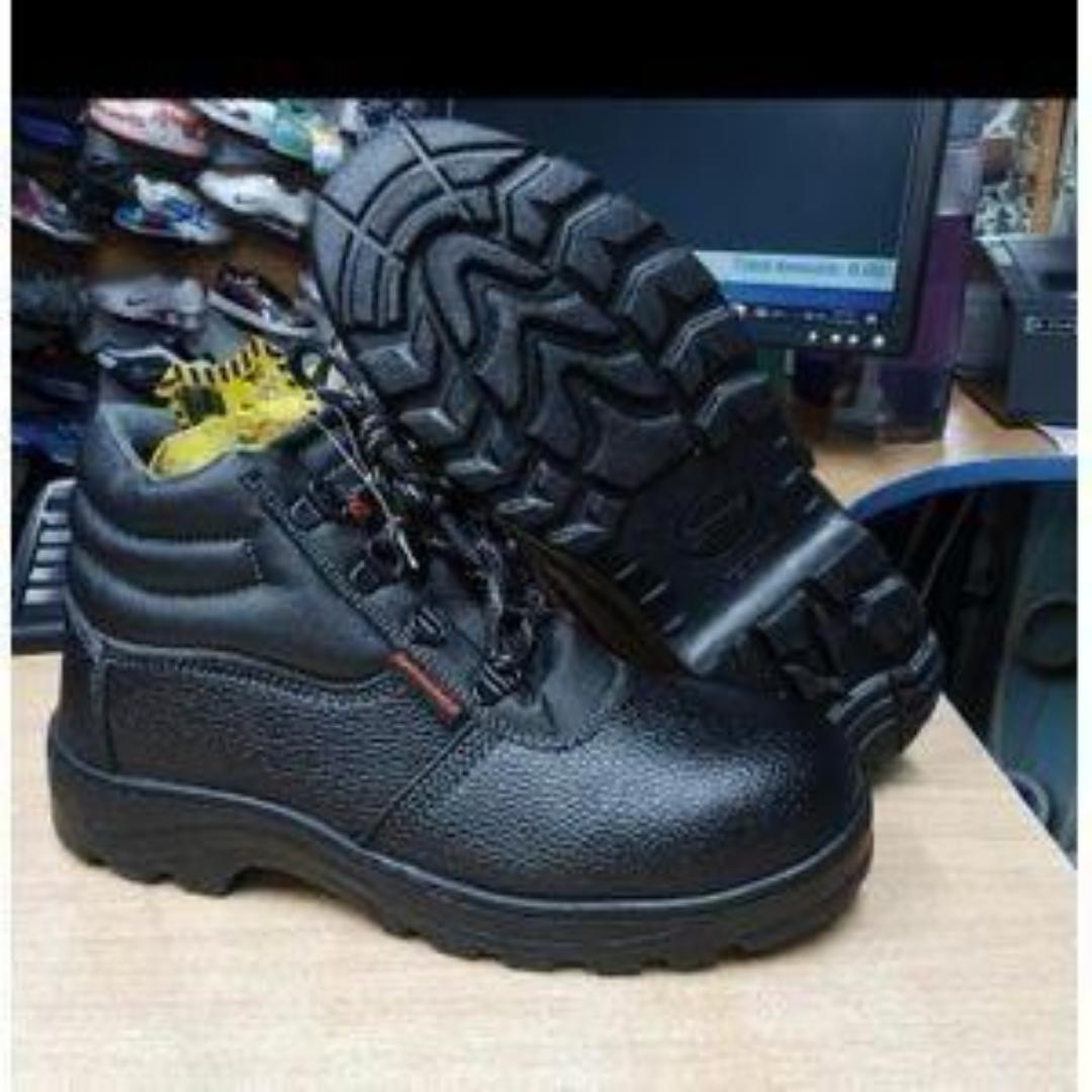 ORIGINAL BLACK LEATHER AND RUBBER SOLE SAFETY BOOTS, INDUSTRIAL BOOTS, SAFETY SHOES, COMPANY SHOES