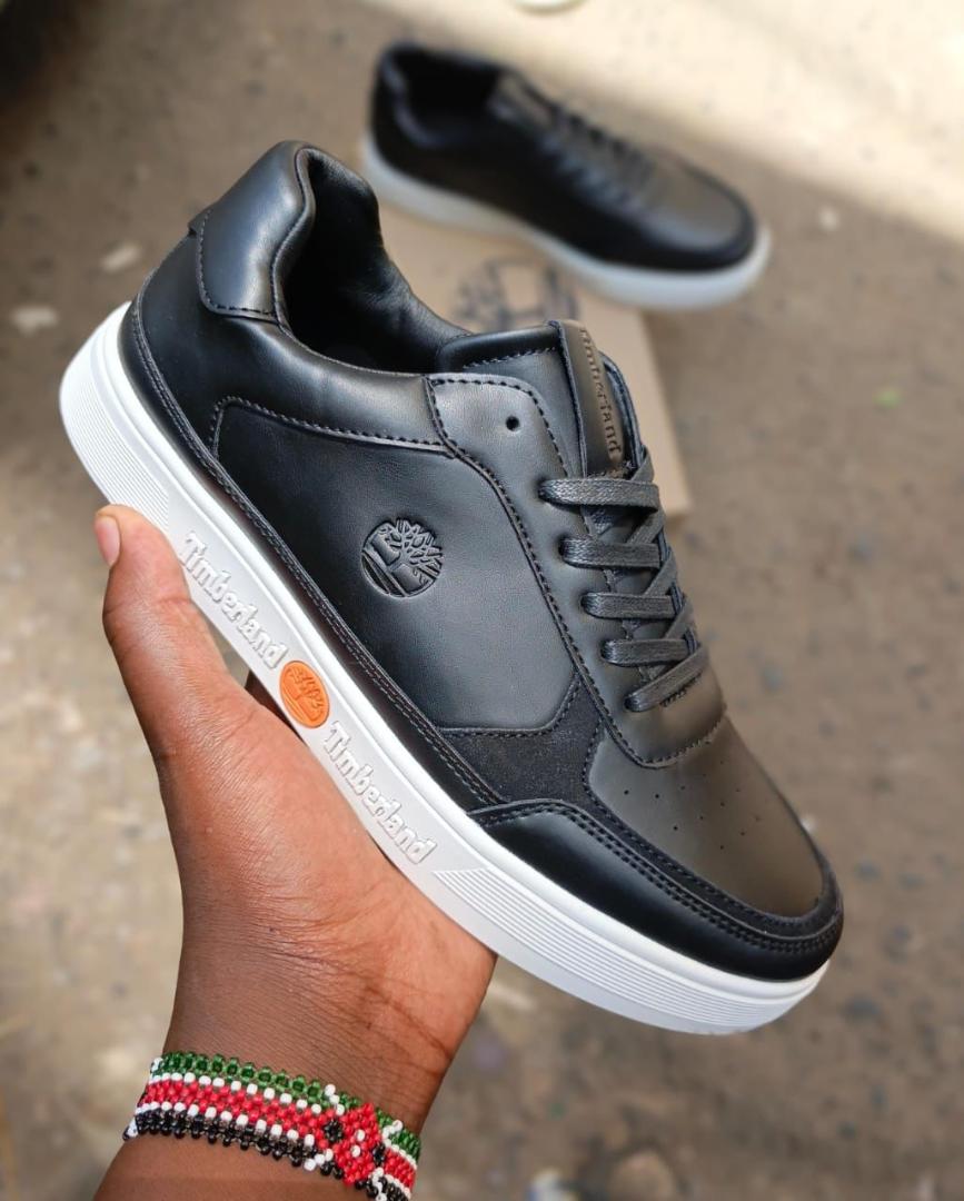ORIGINAL LEATHER TIMBERLAND CLASSIC CASUALS SHOES, BLACK CASUAL AND OFFICIAL SHOES  (BEST SHOP FOR LOAFERS, OFFICIALS, CASUALS, SNEAKERS)