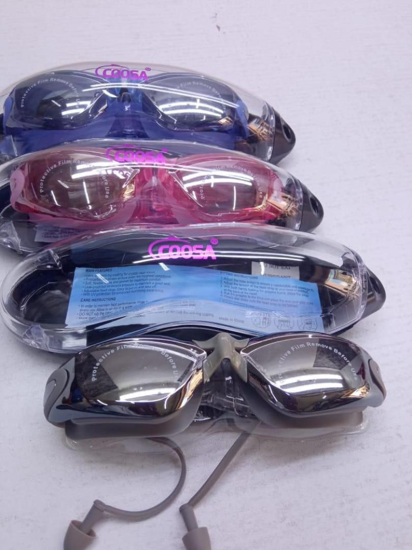 🔥( ON OFFER ) anti fog swimming goggles for adults and young children, Lens with Anti-fog coating for crystal clear vision, Soft, flexible frame and gasket for maximum comfort,  GENERIC