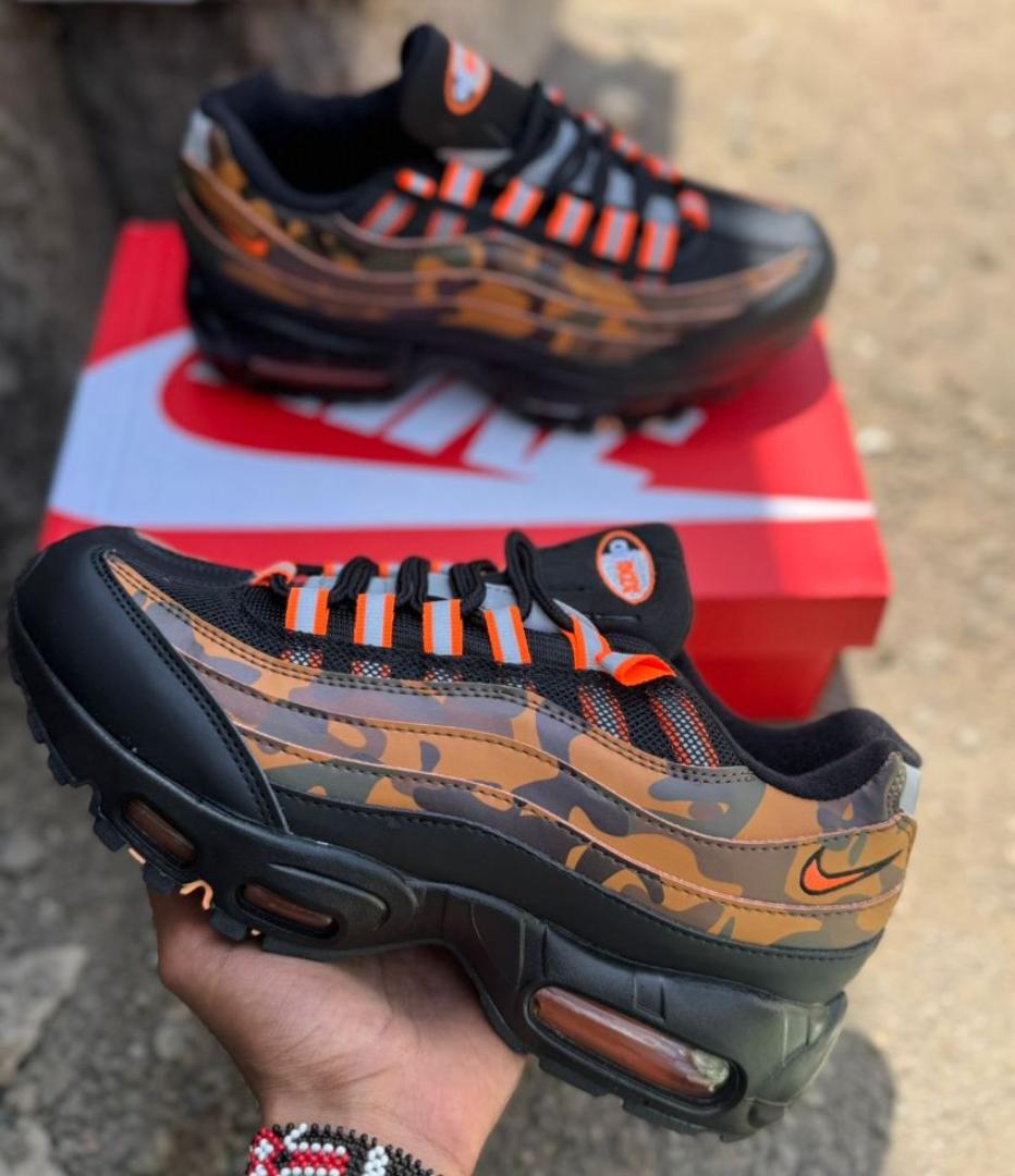🔥 ORIGINAL AIR MAX 95 OG "BLACK & GOLDEN BEIGE", CUSTOMIZED AIRMAX 95 LEVI'S, HIGH QUALITY SNEAKERS. Best shop for Airforce, Air jordan, Airmax tn, Air force sneakers)